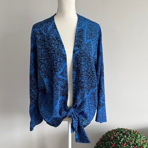 Vintage Willi of California Blue and Black Patterned Tie-Front Blouse Sz 16